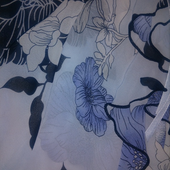 Floral design intimate wear - Picture 3 of 4